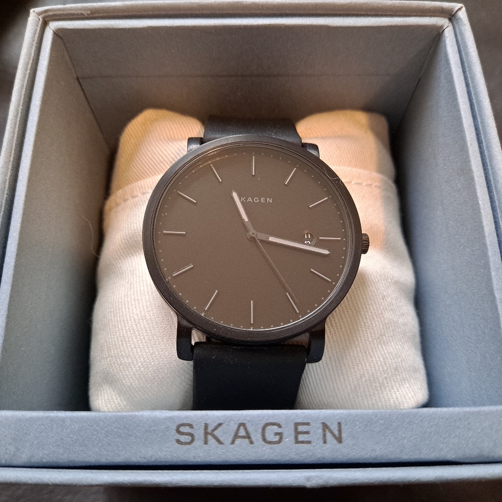 Skagen Watch w Assorted Black, Brown, Blue & Grey Straps